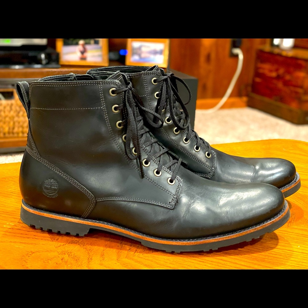 Timberland side zip boots